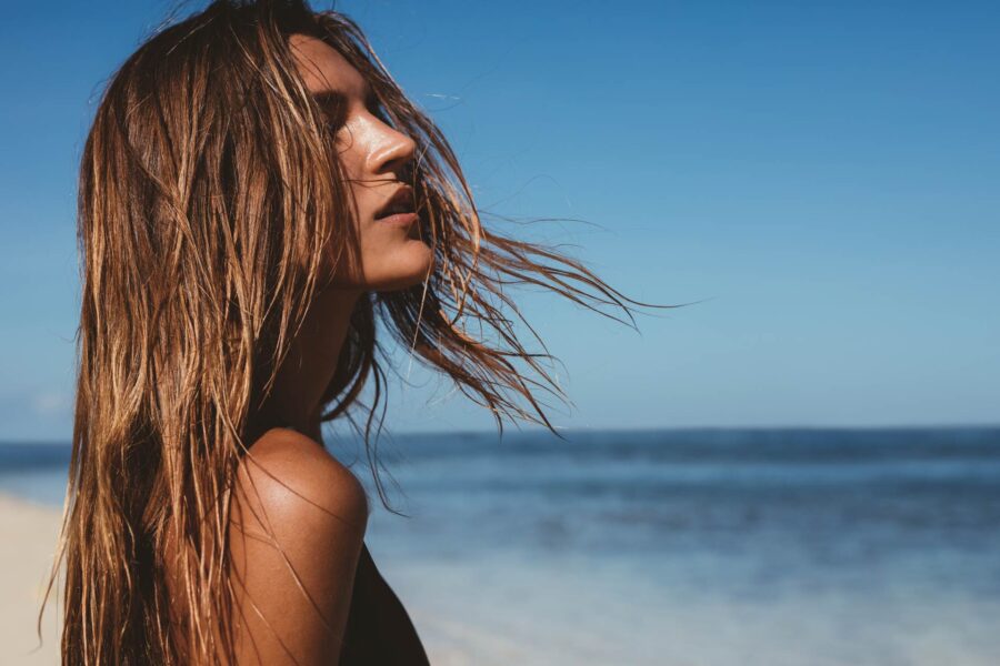 CAPELLI AL SOLE: COME PROTEGGERLI Image